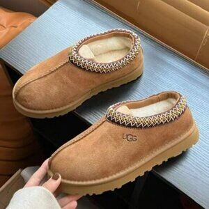 BRAND NEW UGG WOMEN’S TASMAN SLIPPERS